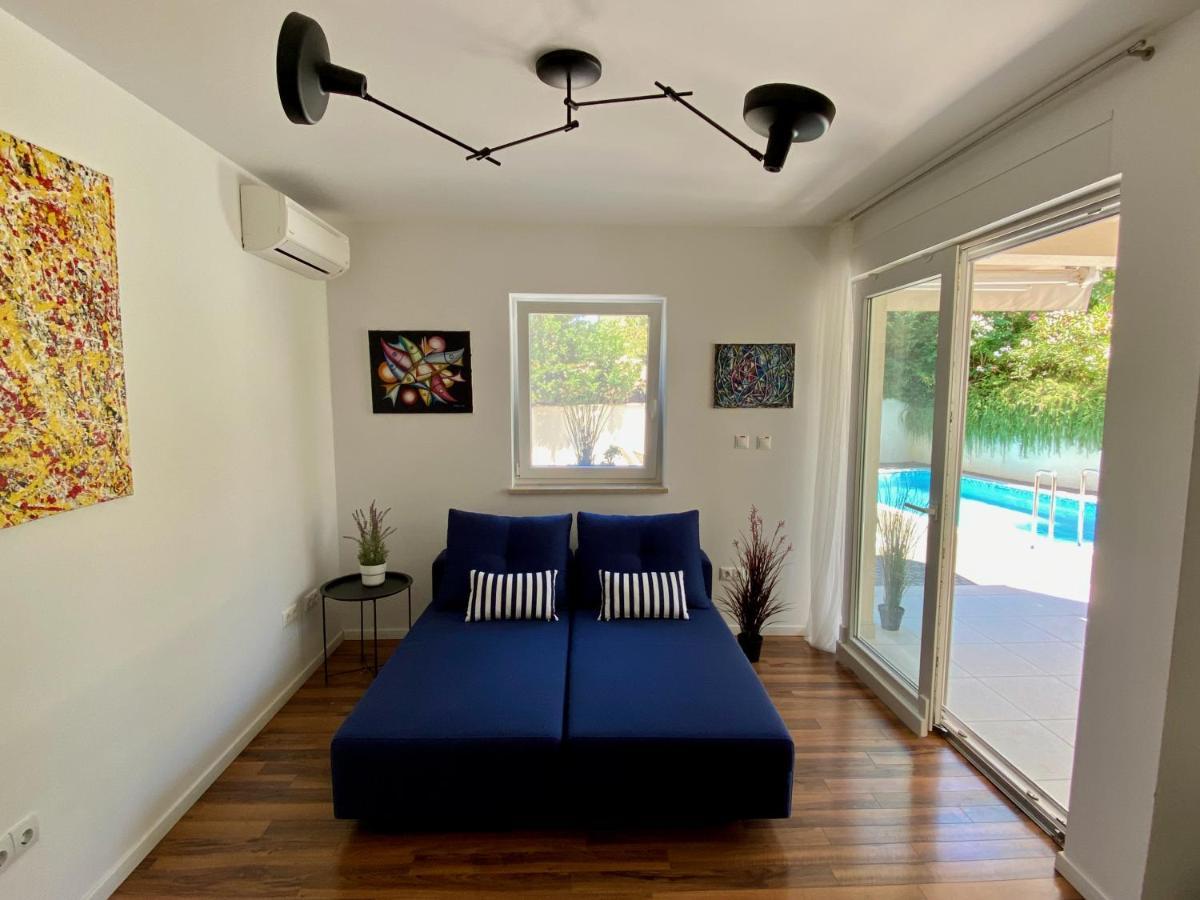 Private Pool And Mediterranean Garden Apt Mia Silo  Exterior photo